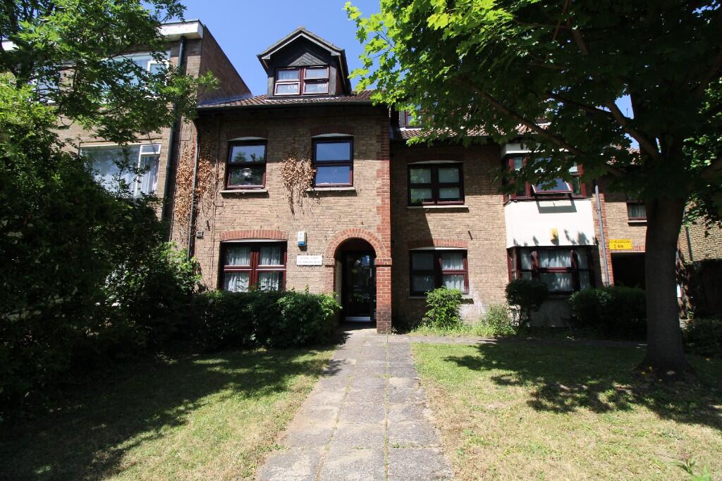 Main image of property: Hainault Road, London, E11
