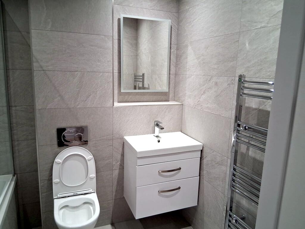 Apartment in London - More