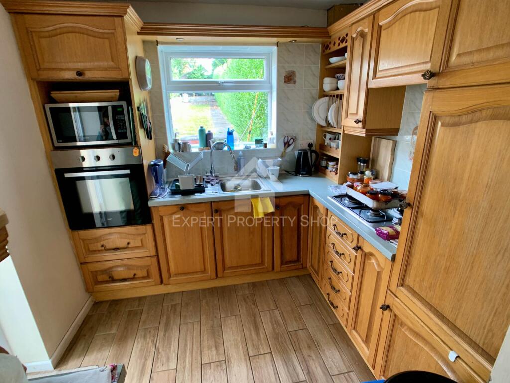 House in Worksop, Gateford - View 5