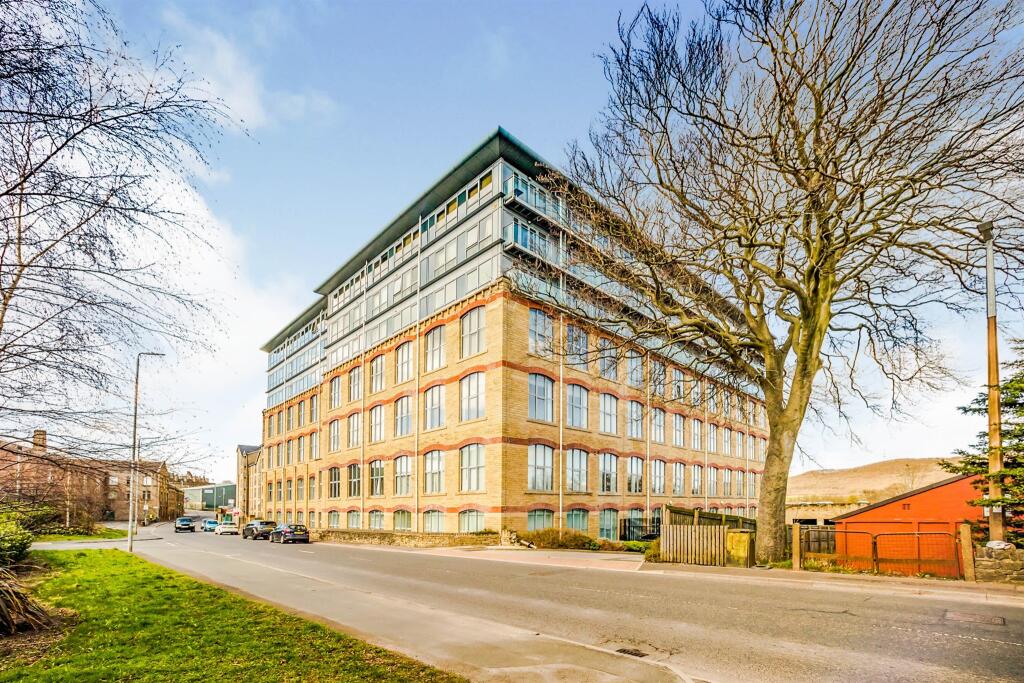 Main image of property: Dewsbury Road, ELLAND