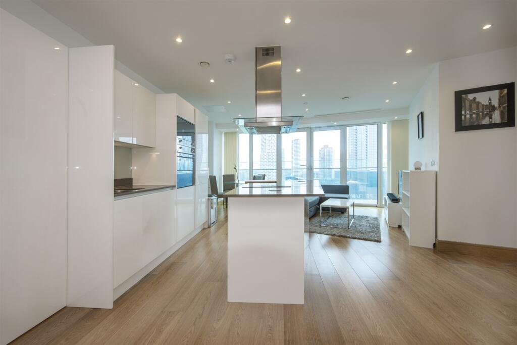 Main image of property: Arena Tower, Canary Wharf, E14