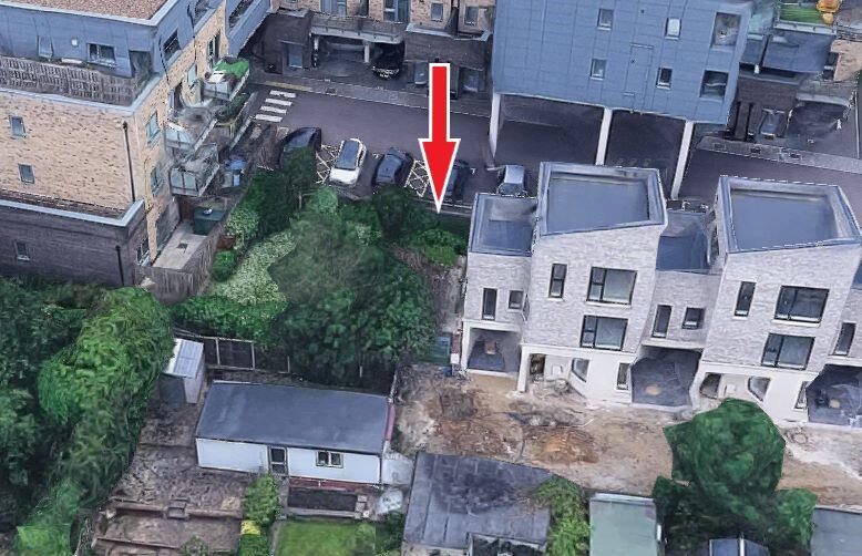 House in London - View 3