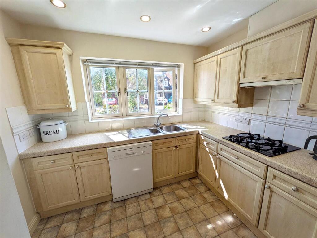House in Portsmouth - View 4