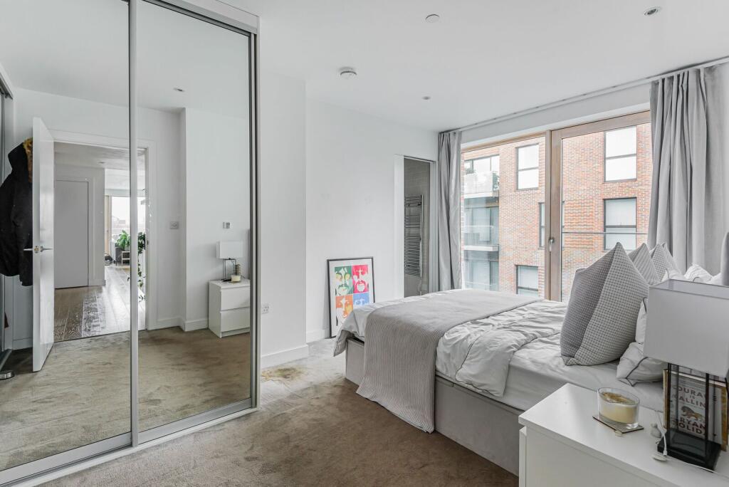 Apartment in London - View 4