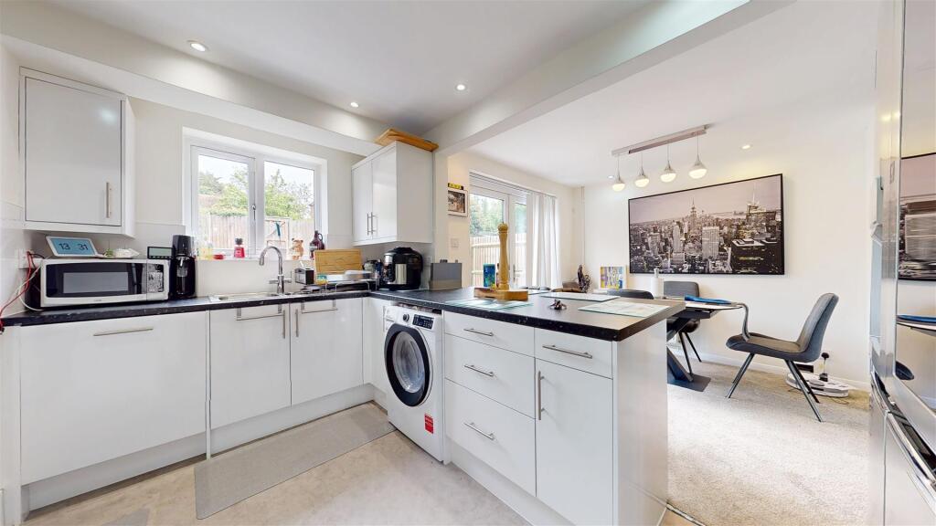 House in Milton Keynes - View 4