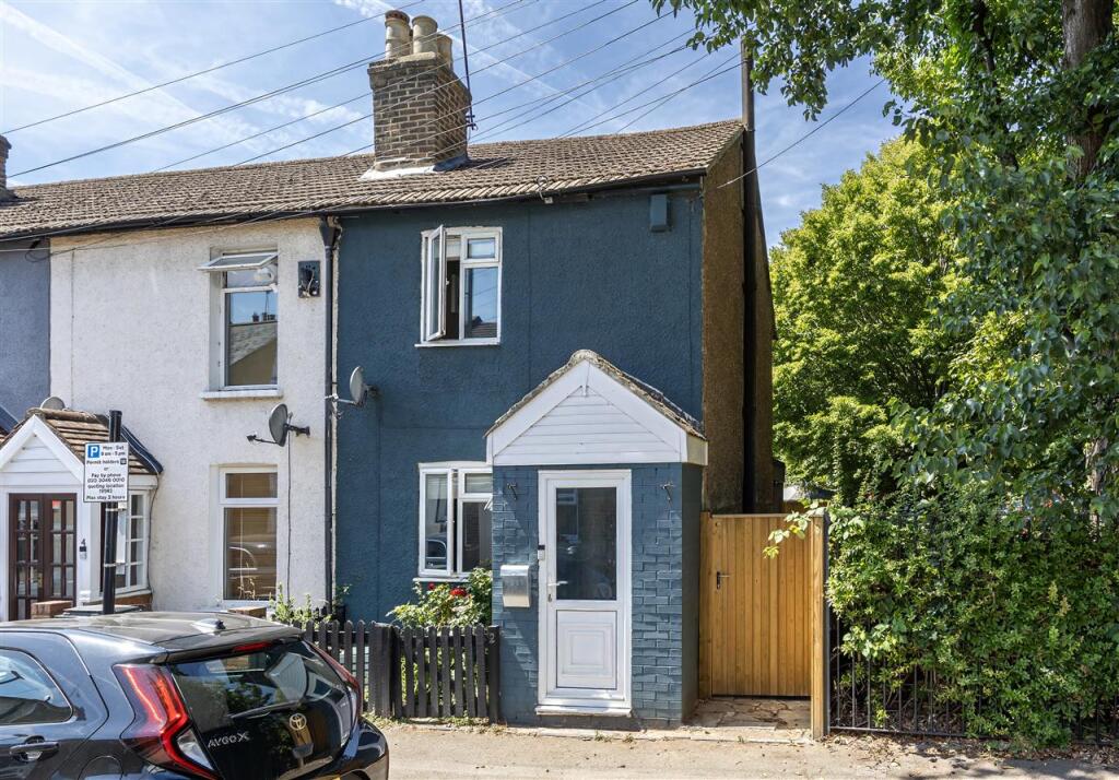 Main image of property: Cliffe Road, South Croydon, South Croydon
