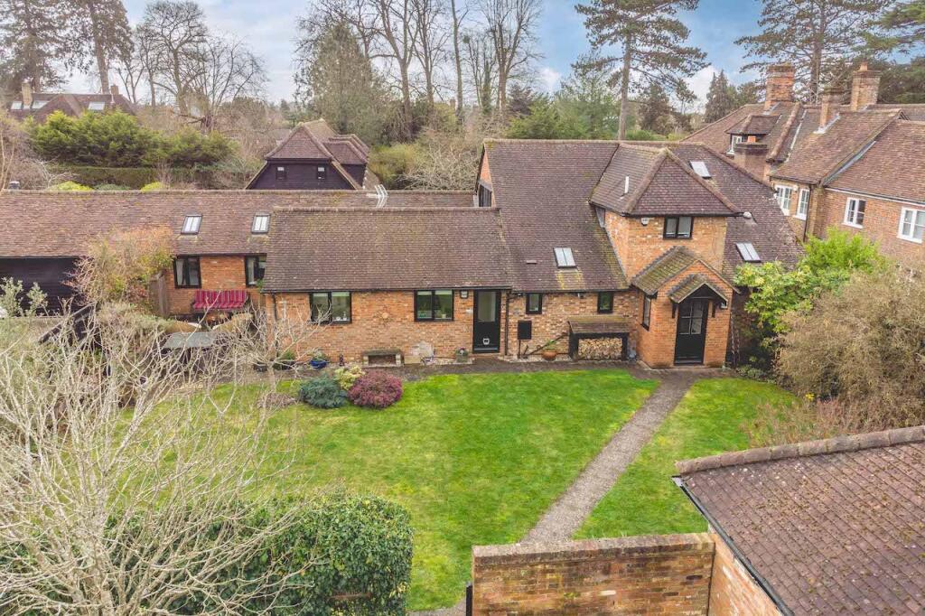 Main image of property: Minerva Way, Beaconsfield, HP9