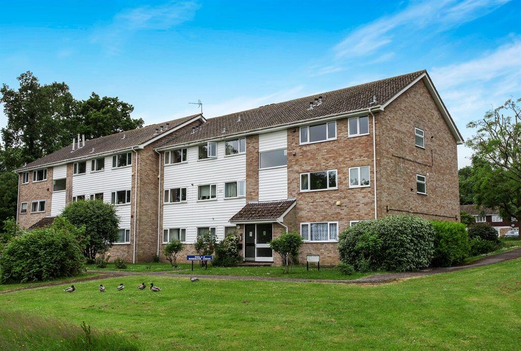 Main image of property: Rosebank Lodge, Lakeside Avenue, Rownhams, SO16