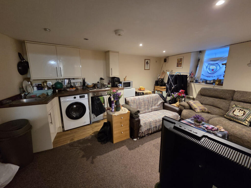 Additional image 4 of Dirkhill Road, BD7 1QR