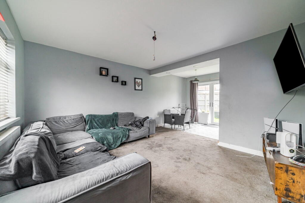 House in Rochdale, Greater Manchester - View 3