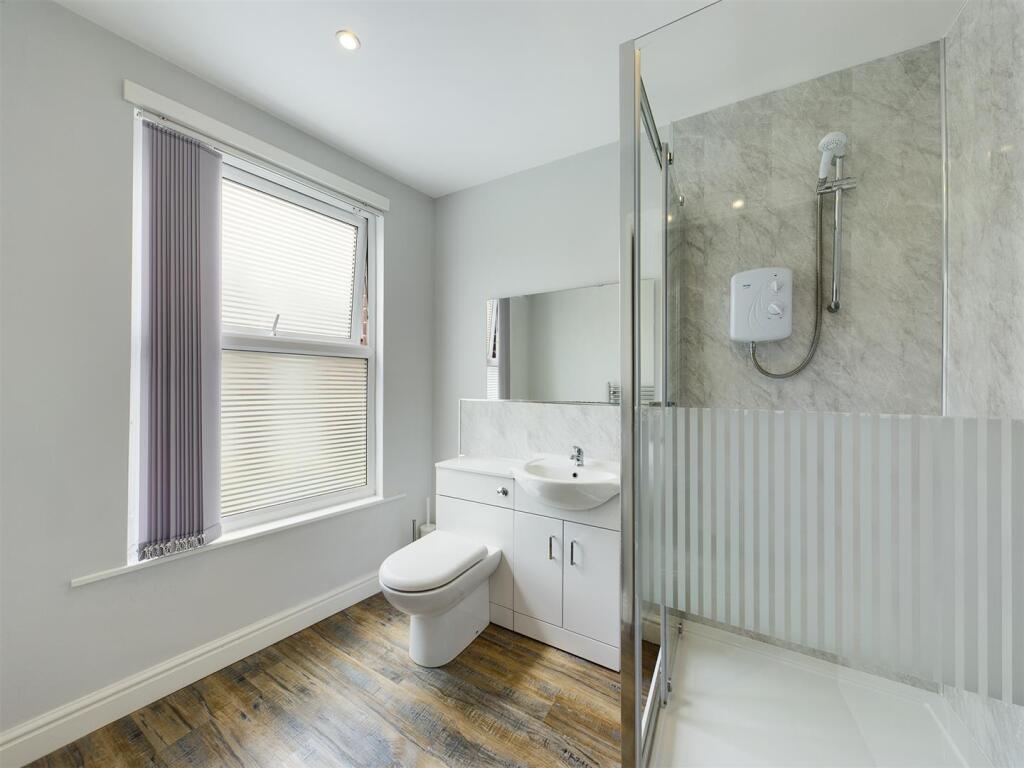 4 bedroom terraced house for rent