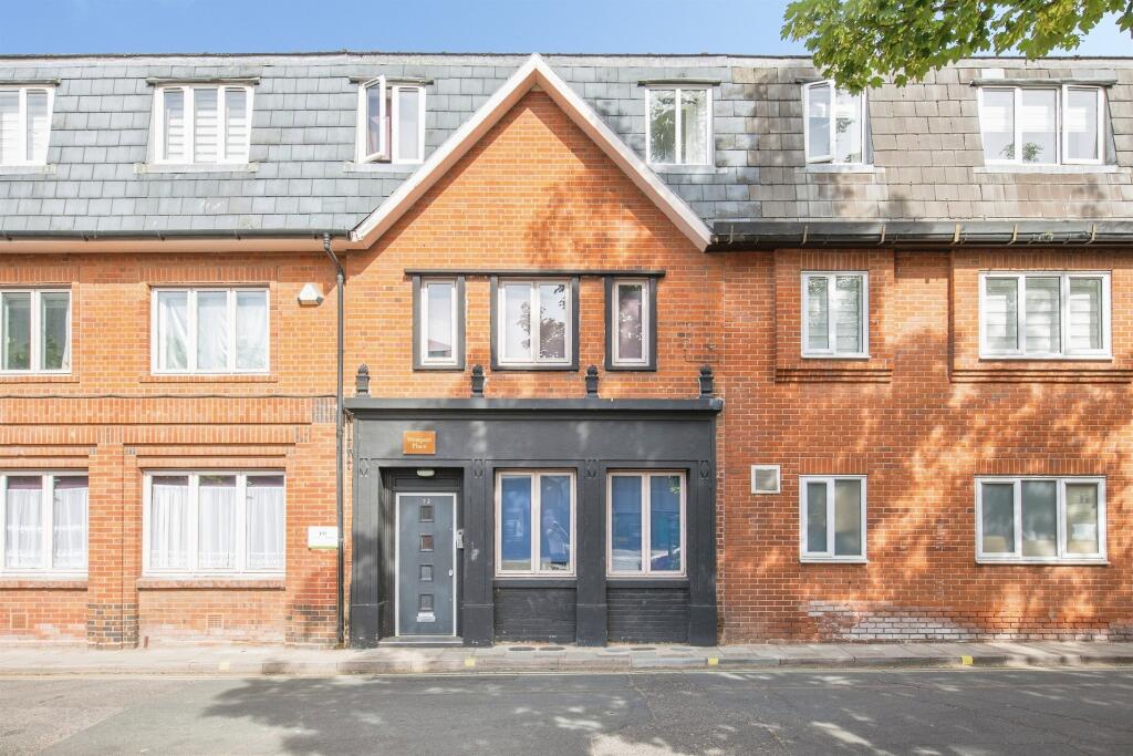 Main image of property: Foundation Street, Ipswich