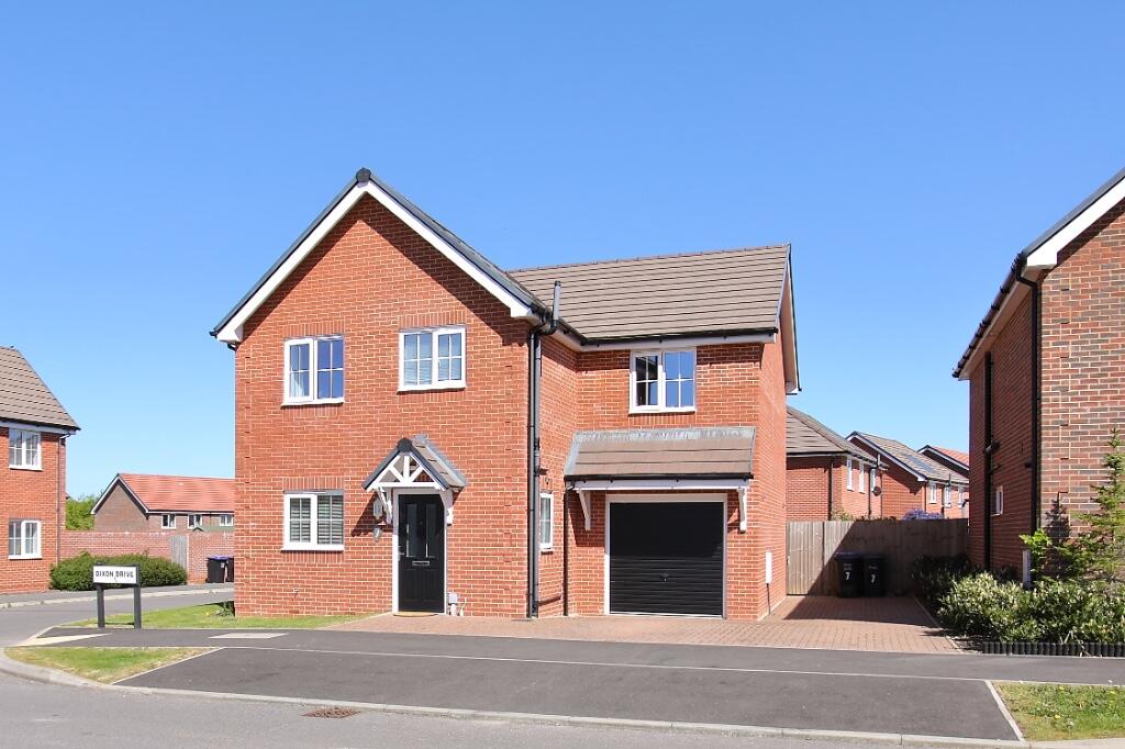 **OVER 1500 SQFT**Gardner Avenue, SP11 photo 2