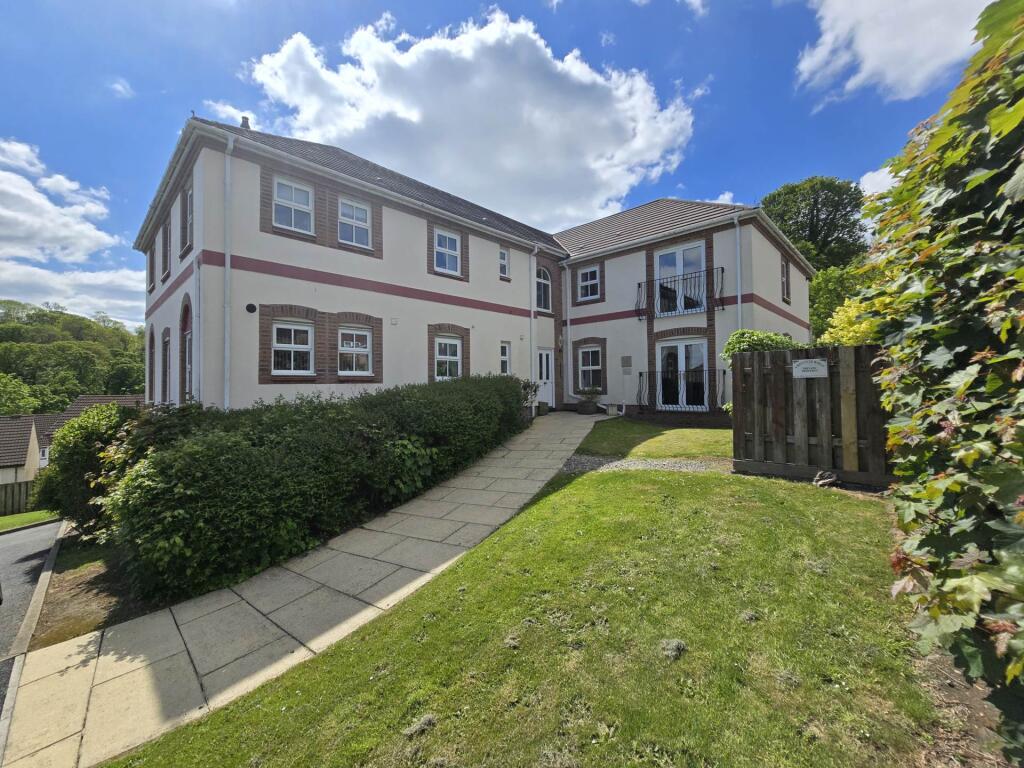 2-bed apartment on Marlen Court, Bideford, £155,000