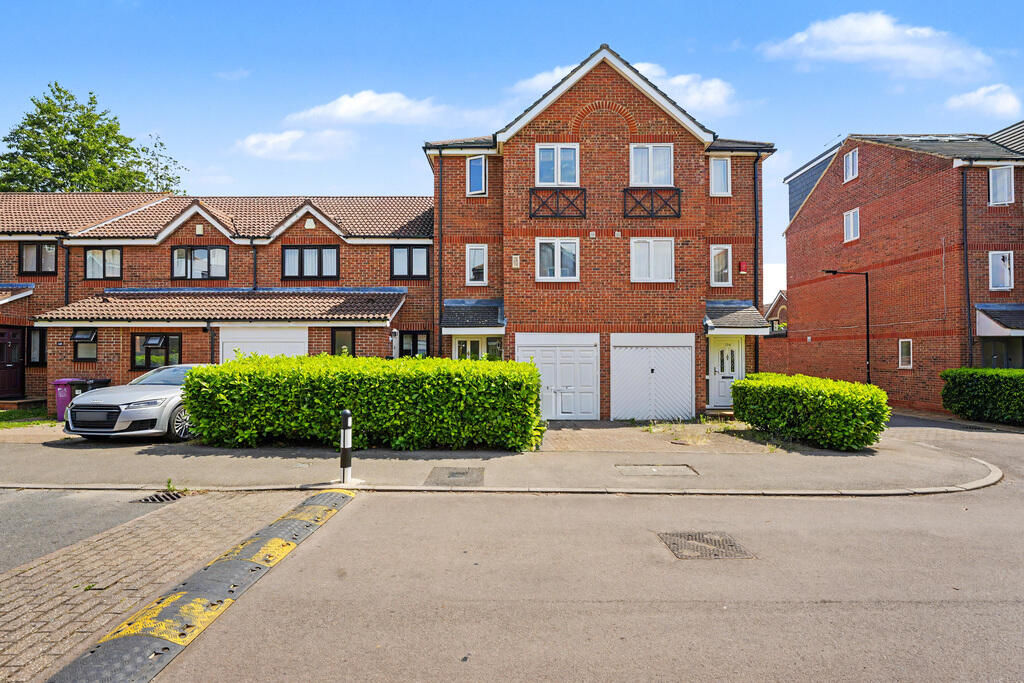 Main image of property: Telegraph Place, Isle of Dogs E14