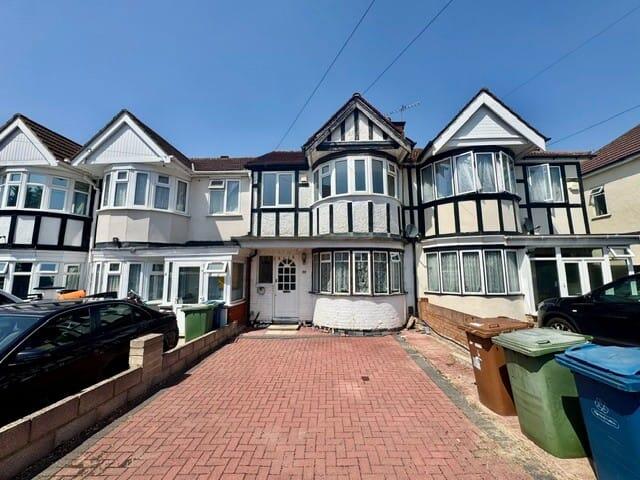 Main image of property: Warden Avenue, Harrow, HA2