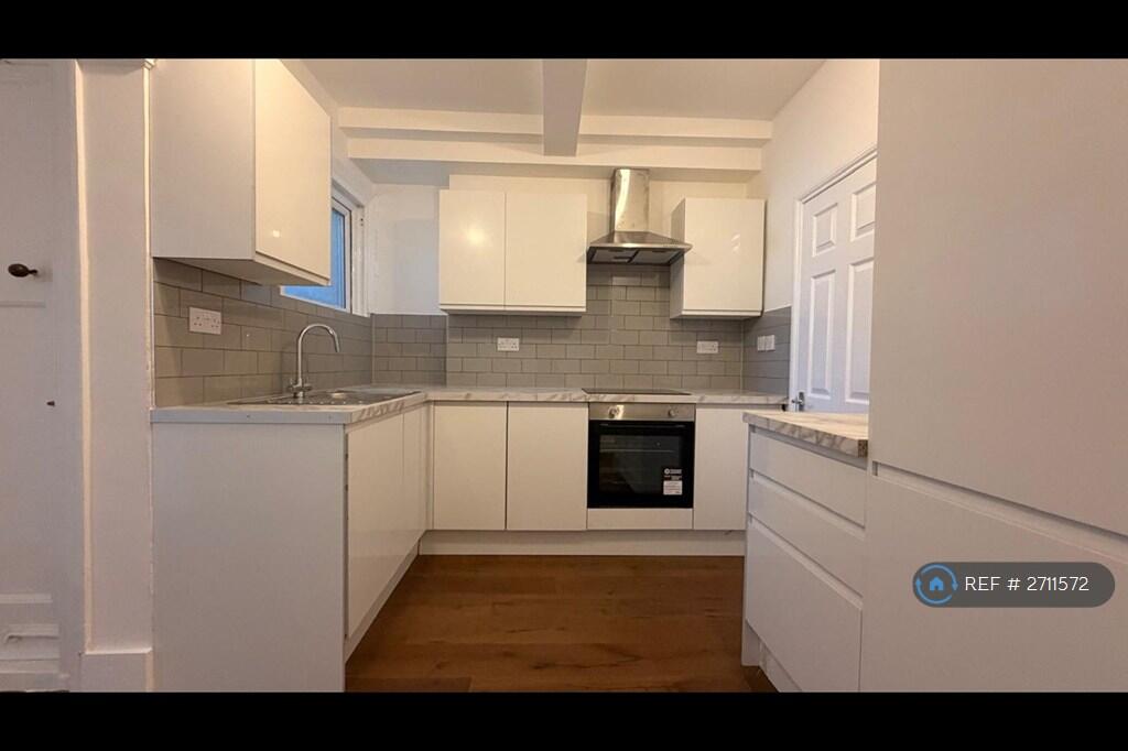 Main image of property: Tooting High St, London, SW17