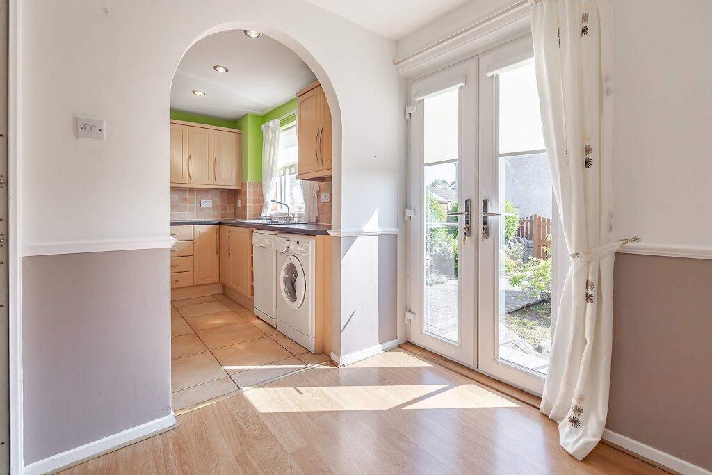 93M, Hillview Place, Broxburn photo 4