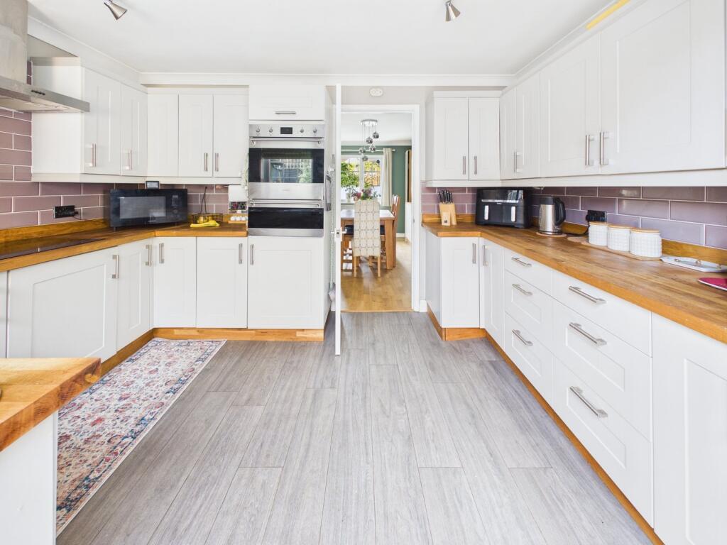 Alder Close, Baldock, SG7 photo 4