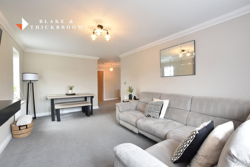 House in Clacton-on-Sea, Holland-on-Sea - View 2