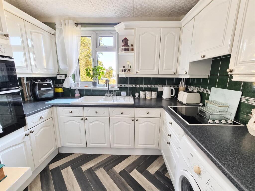 Haslar Road, Gosport photo 3