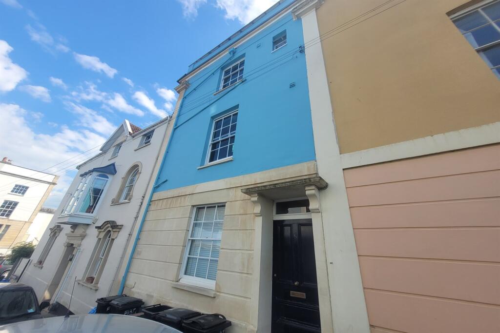 Main image of property: Clifton