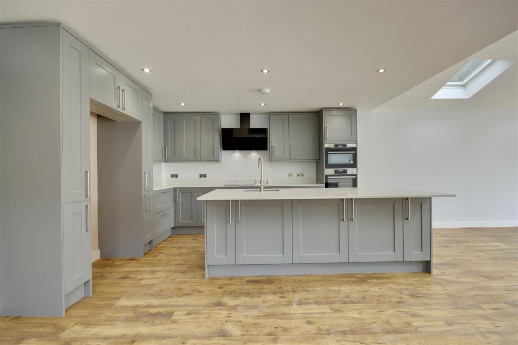 House in Portsmouth - View 5