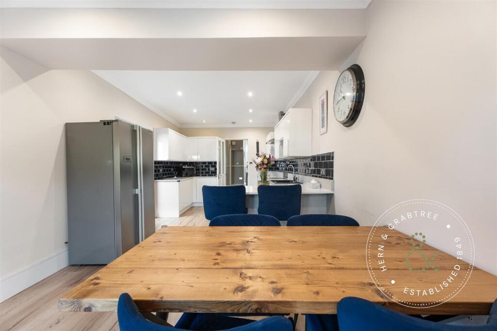 Rawden Place, Riverside, Cardiff - View 3