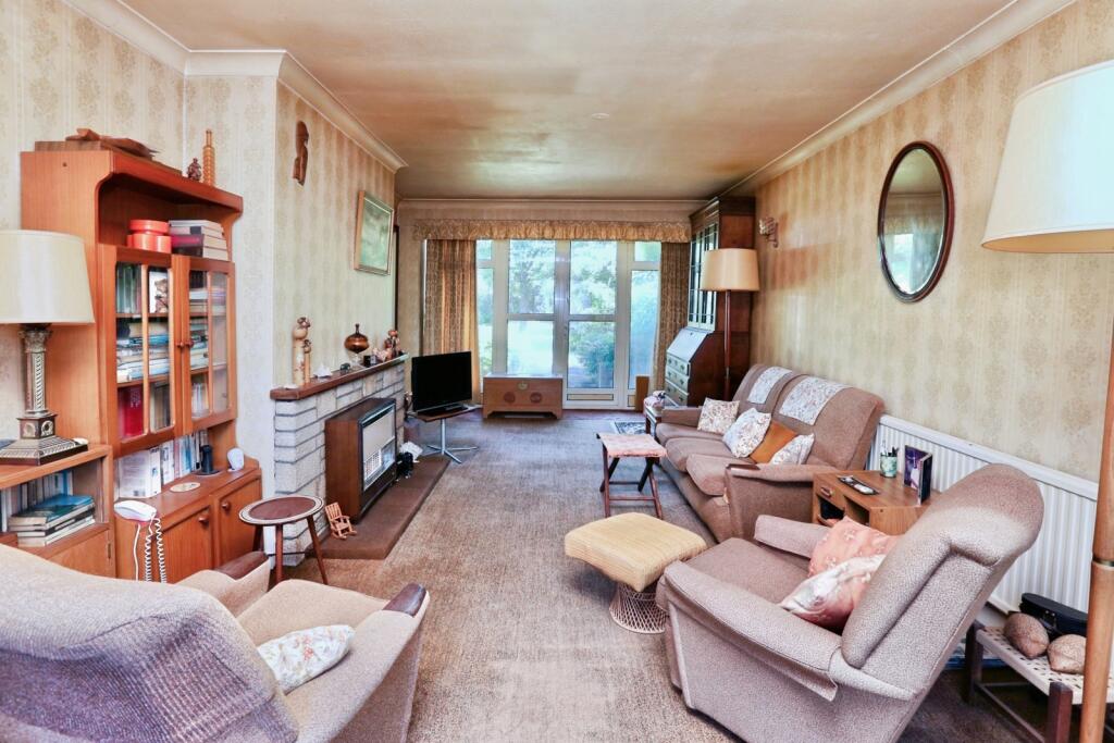 House in Eastleigh, Chandler's Ford - View 4