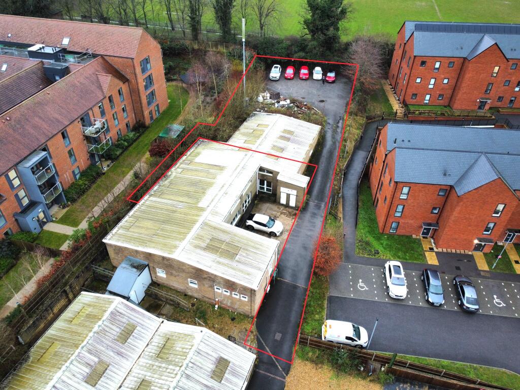 Main image of property: Unit 2A Bennett House, The Dean, Alresford, Hampshire, SO24 9BH