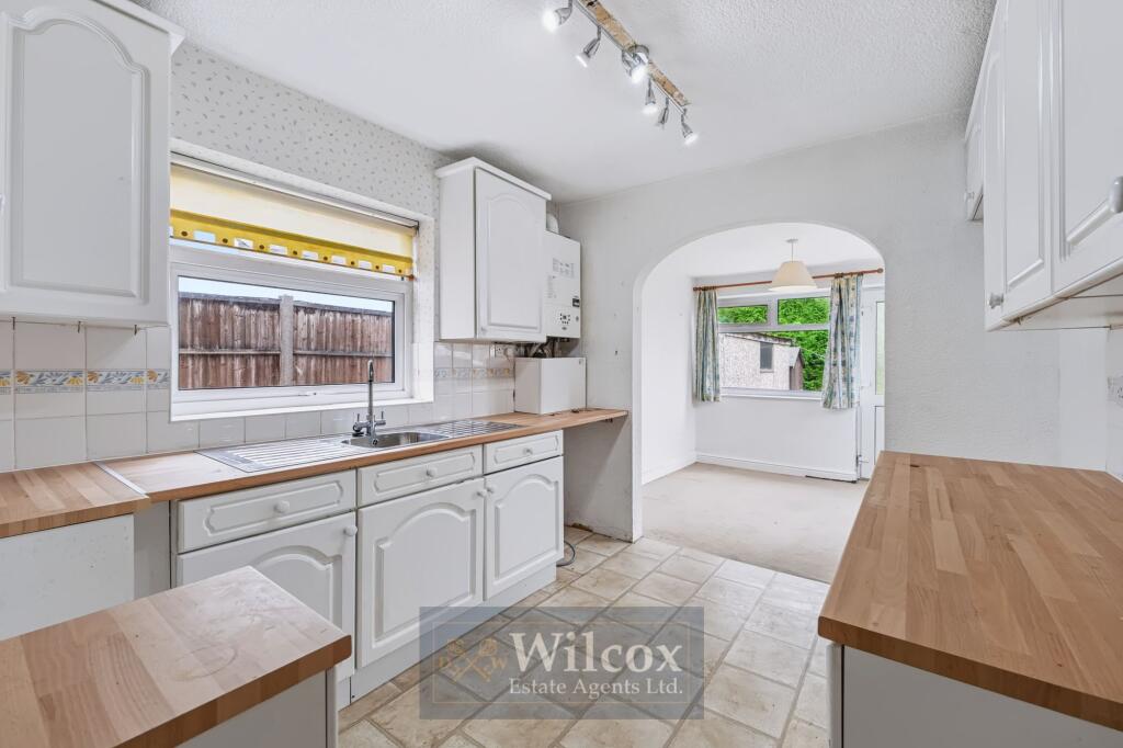 Birtenshaw Crescent, Bromley Cross, BL7 photo 4