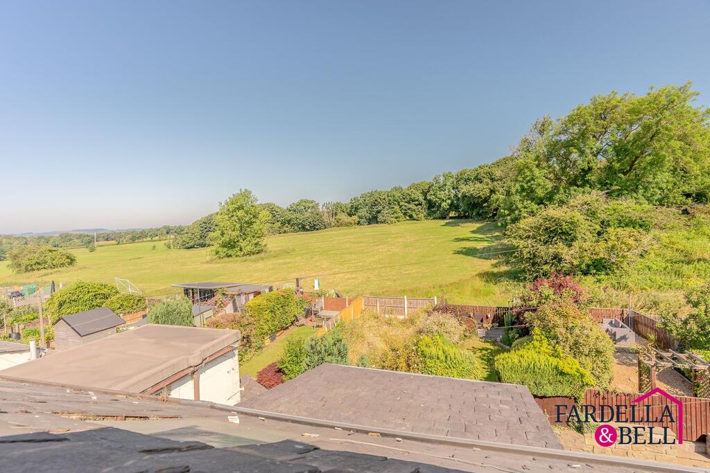 Blackburn Road, Padiham, BB12 - View 2
