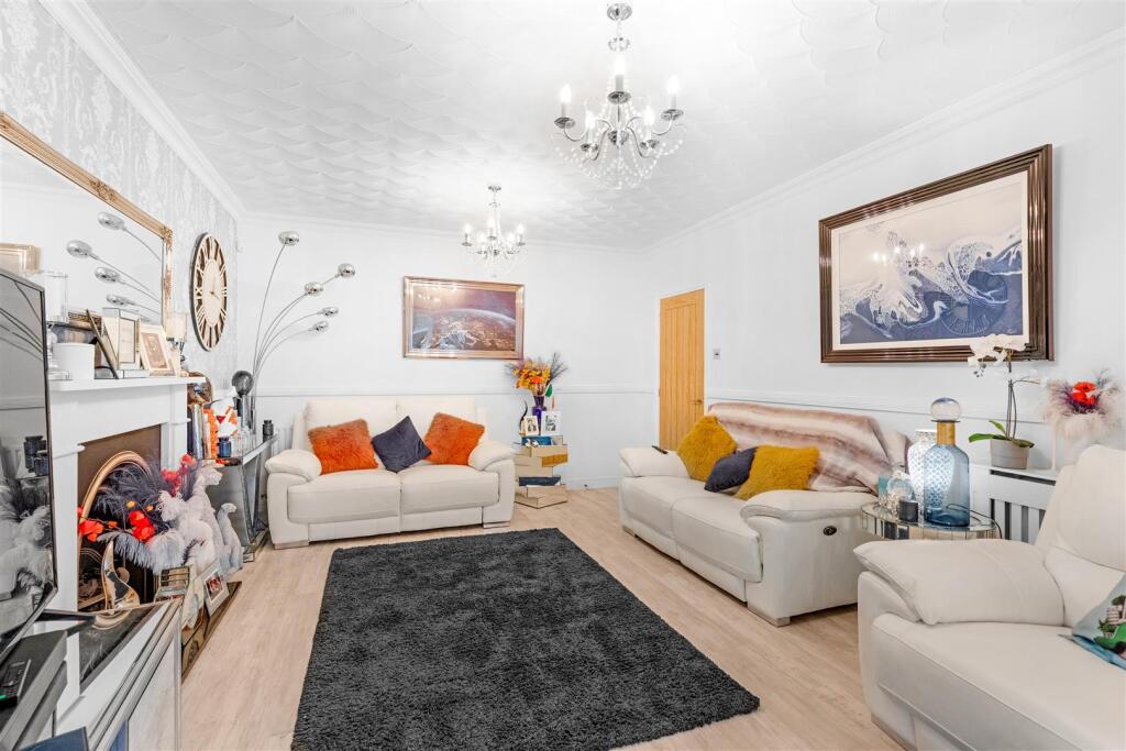 Norris Close, Kettering - More