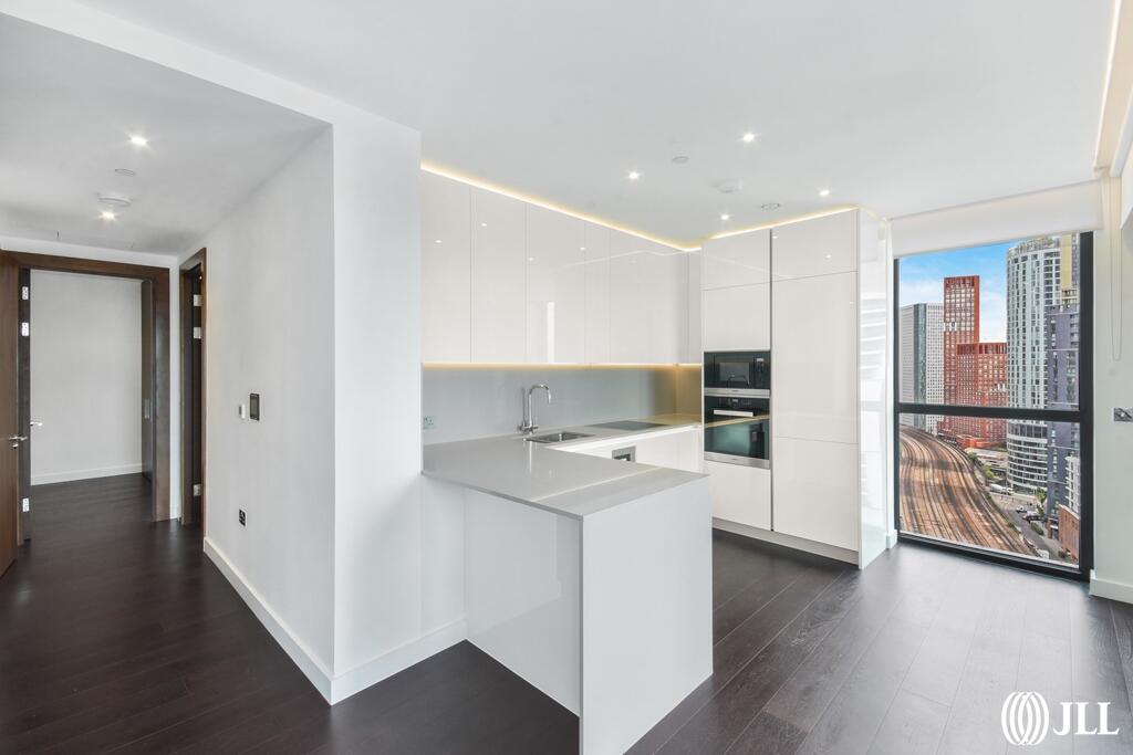 Apartment in London - View 2