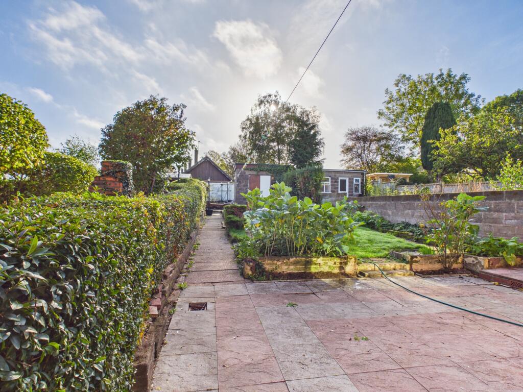 House in Stoke-on-Trent - View 4