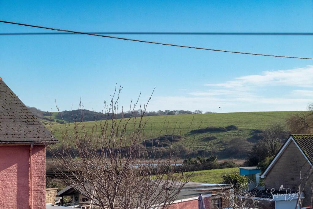 New Road, Brading photo 3