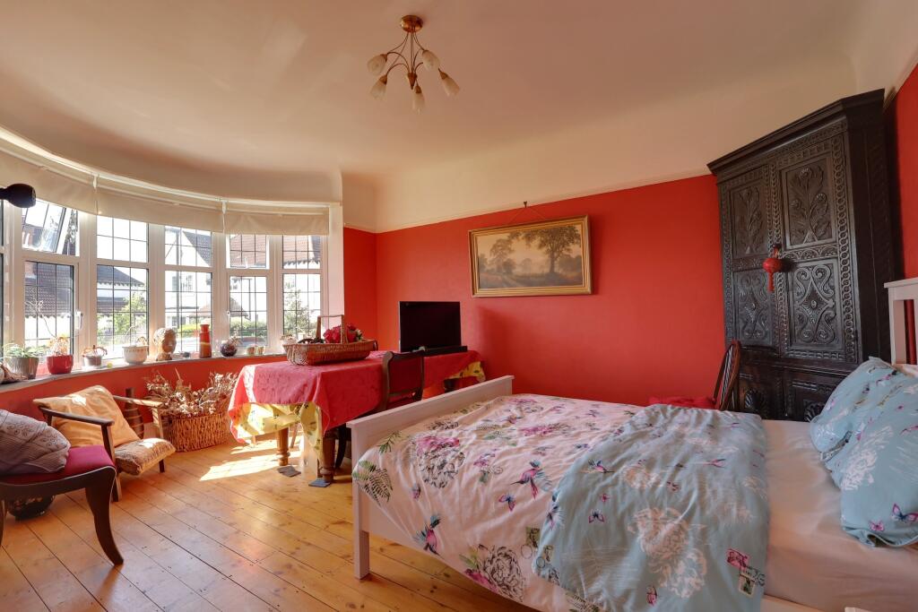 Bassett, Southampton photo 3