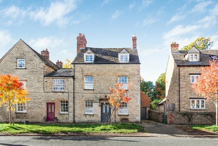 Main image of property: Manor Road, Woodstock