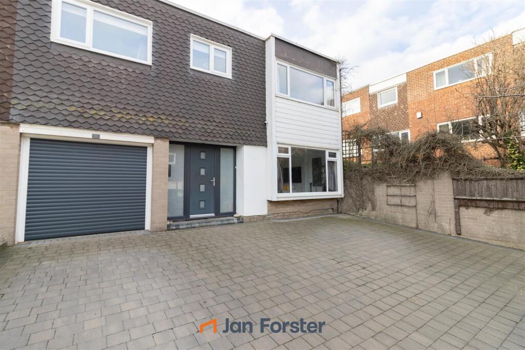 Main image of property: Kingston Close, Whitley Lodge, Whitley Bay