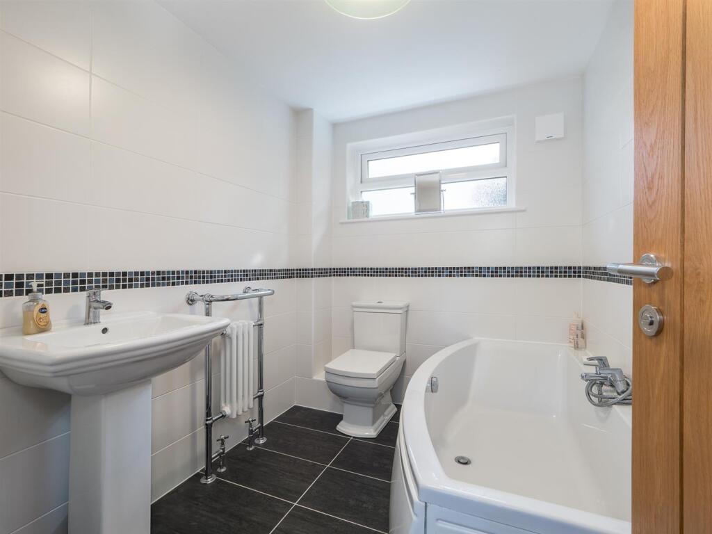 Additional image 26 of Stratford Road, Wootton Wawen