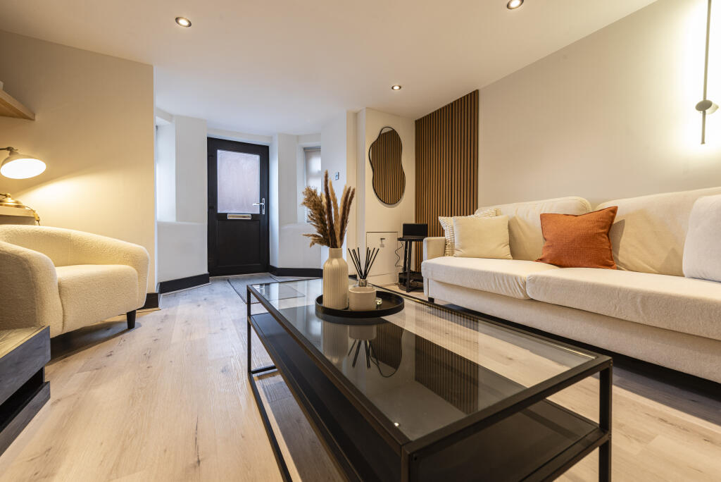 Apartment in Chester, Northgate Village, City of Chester - View 4