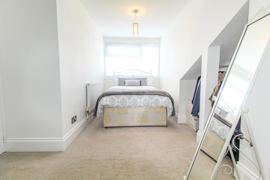 House in Southend-on-Sea - View 5