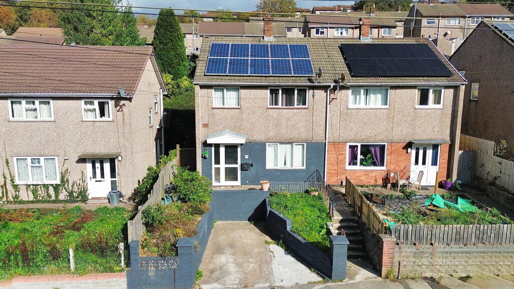 3-bed semi-detached on Almond Avenue, Risca, Newport, NP11 6PG, £150,000