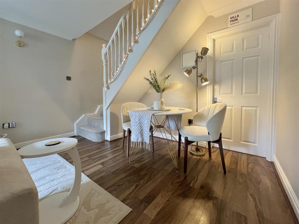 Meadow Croft, Hagley, Stourbridge photo 4