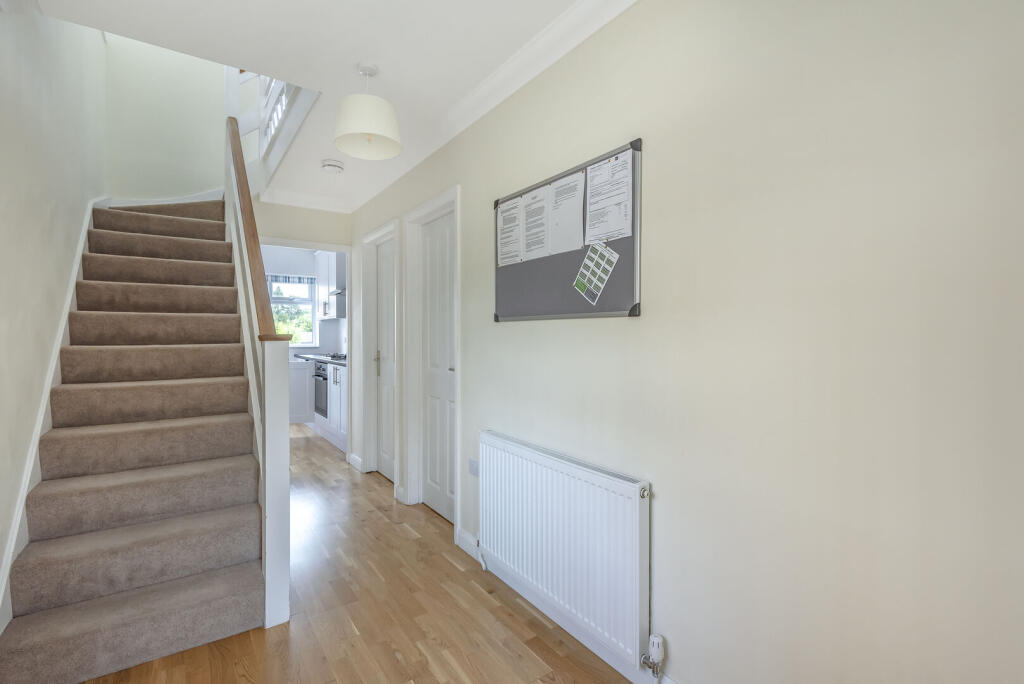 Oakfields, Guildford, GU3 - View 5