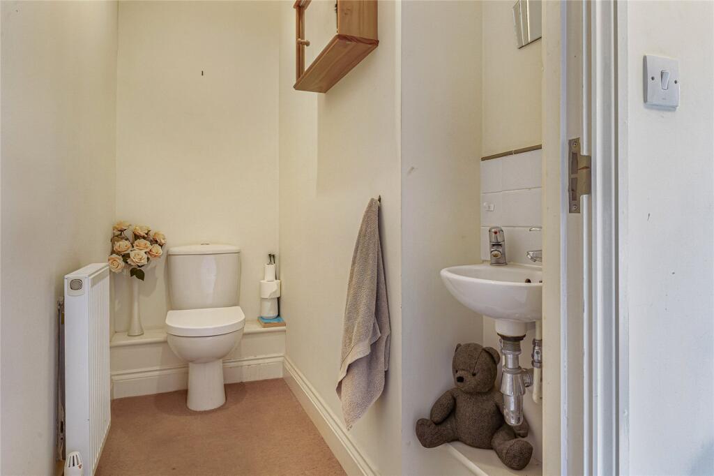House in Hoo St Werburgh, Chattenden - View 4
