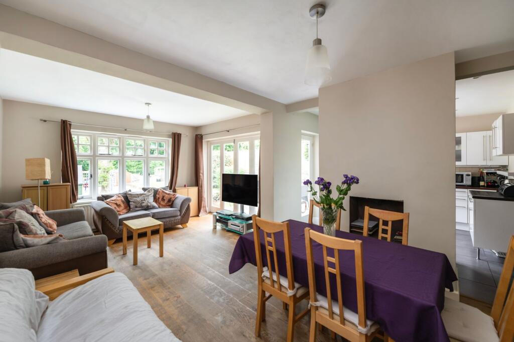 Nutfield Road, Redhill, RH1 photo 4