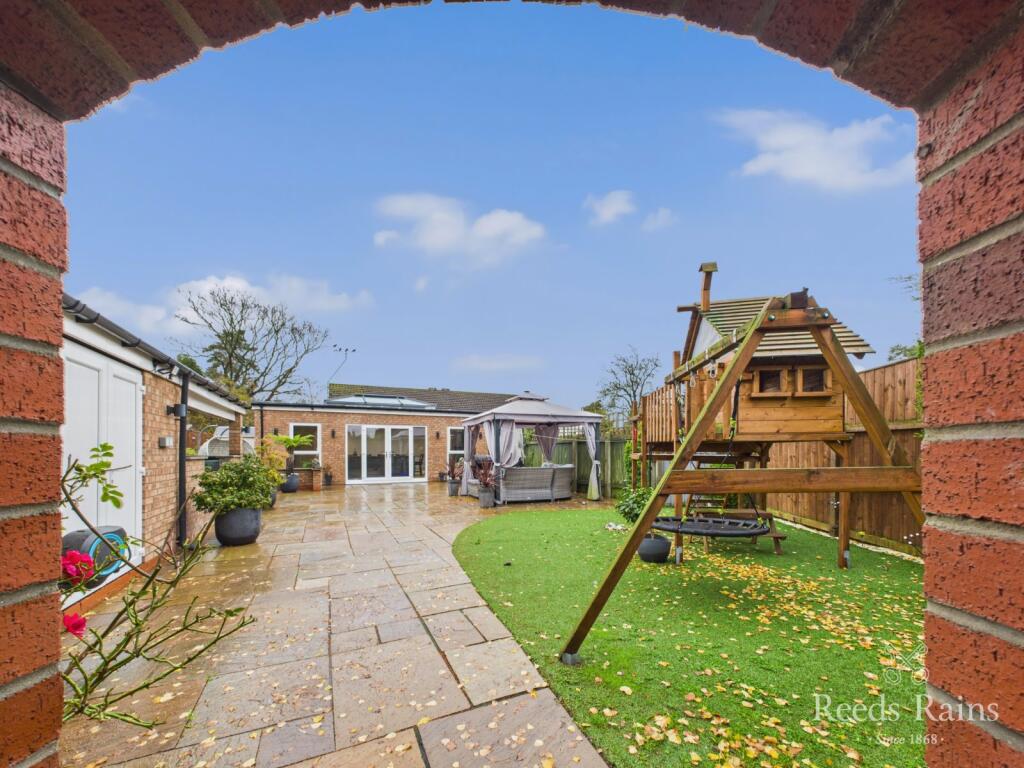 Main image of property: The Orchard, Marfleet Lane, Hull, East Yorkshire, HU9