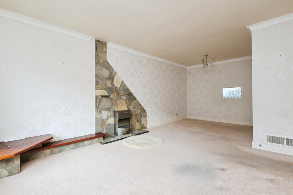 Additional image 4 of Ogden Crescent, Bradford, BD13