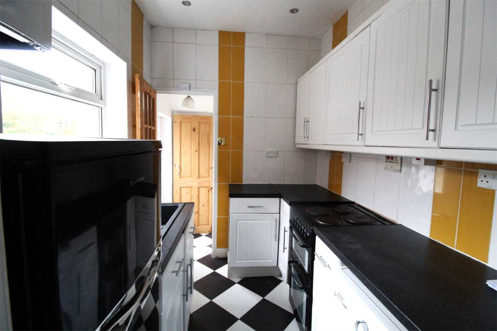 House in Stockport, The Four Heatons - View 5
